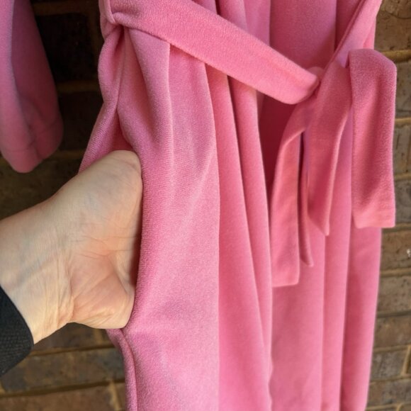 VTG Vanity Fair Tie Wrap Pink Robe XL Right Side Pocket MIDI Cottage Retro BURN - Picture 6 of 9